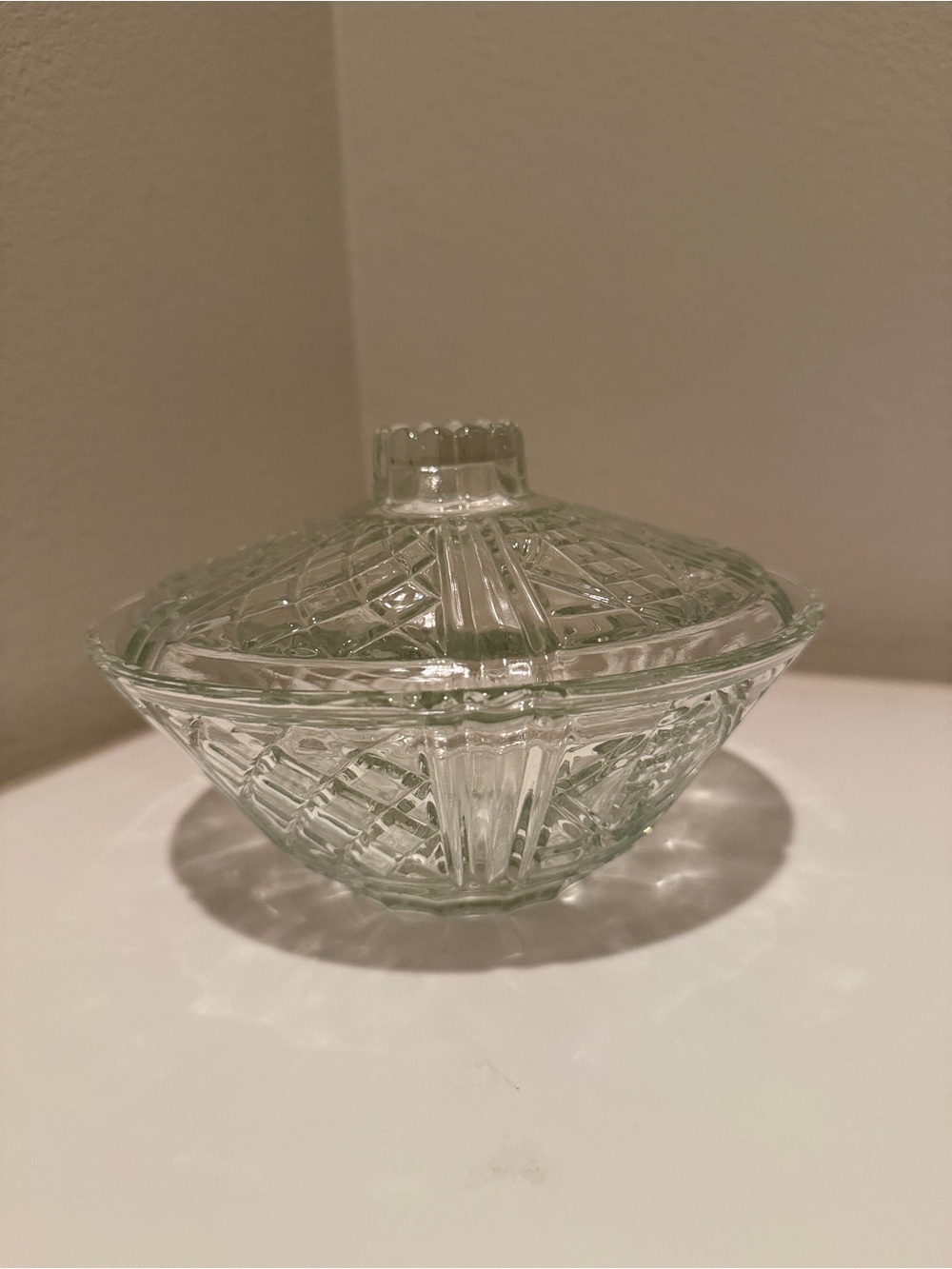 ✨ Vintage Pressed Glass Lidded Candy Dish / Trinket Box ✨
